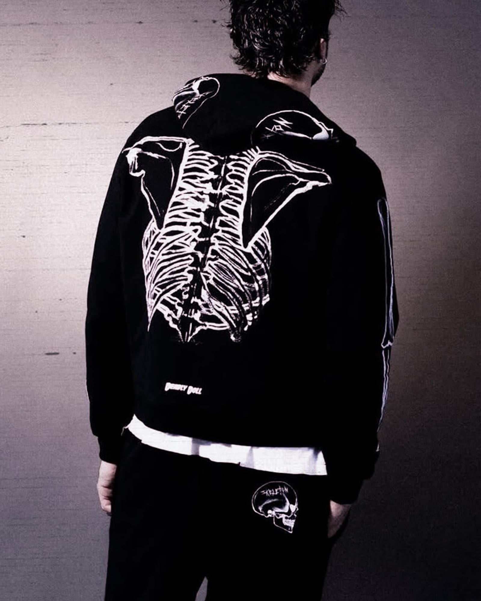 skele bones zip up